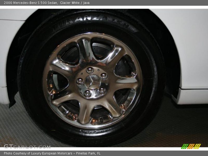Glacier White / Java 2000 Mercedes-Benz S 500 Sedan