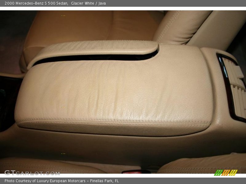 Glacier White / Java 2000 Mercedes-Benz S 500 Sedan