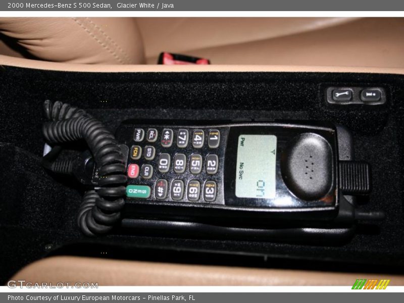 Glacier White / Java 2000 Mercedes-Benz S 500 Sedan