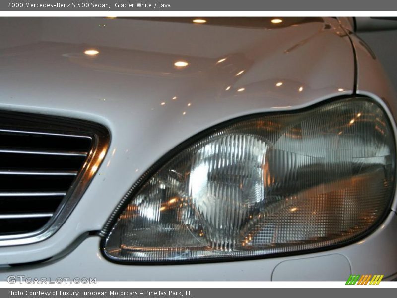 Glacier White / Java 2000 Mercedes-Benz S 500 Sedan
