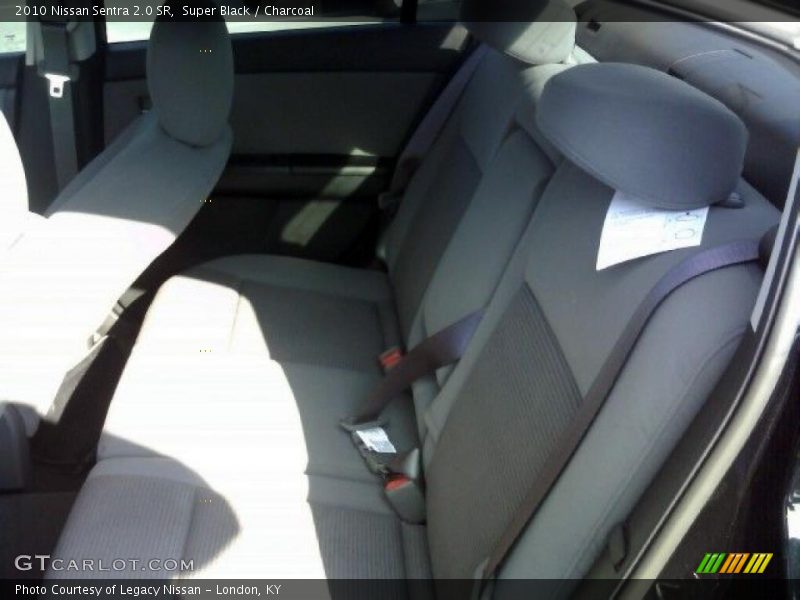 Super Black / Charcoal 2010 Nissan Sentra 2.0 SR