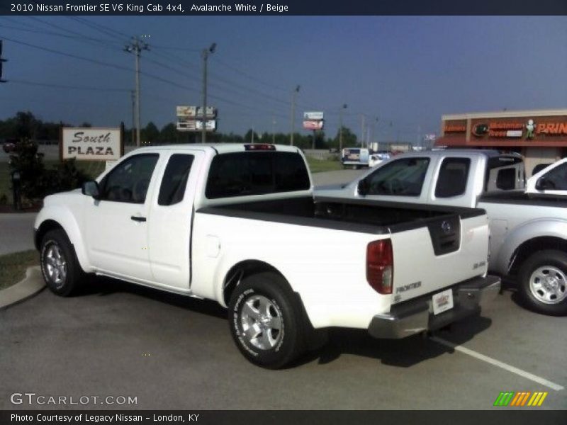 Avalanche White / Beige 2010 Nissan Frontier SE V6 King Cab 4x4