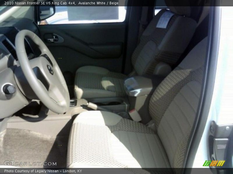 Avalanche White / Beige 2010 Nissan Frontier SE V6 King Cab 4x4