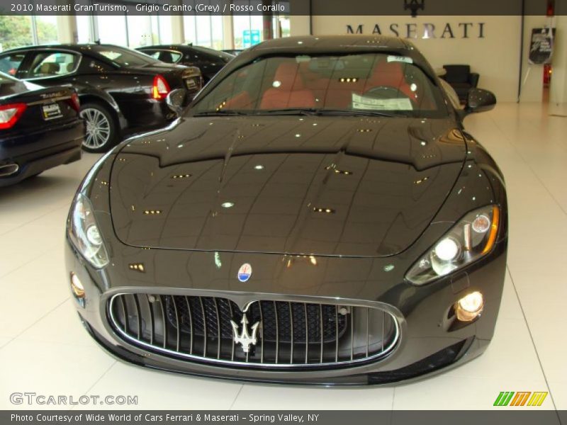 Grigio Granito (Grey) / Rosso Corallo 2010 Maserati GranTurismo