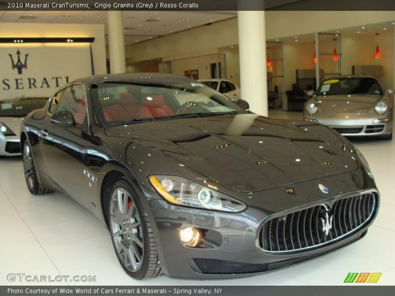 Grigio Granito (Grey) / Rosso Corallo 2010 Maserati GranTurismo