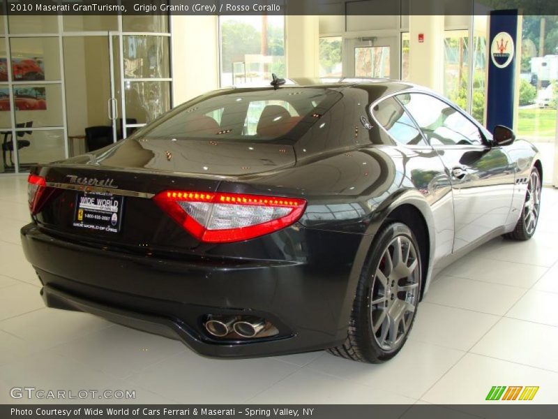 Grigio Granito (Grey) / Rosso Corallo 2010 Maserati GranTurismo