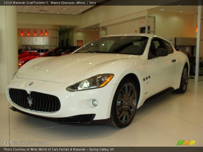 Bianco Eldorado (White) / Nero 2010 Maserati GranTurismo S
