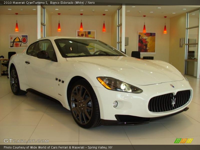 Bianco Eldorado (White) / Nero 2010 Maserati GranTurismo S