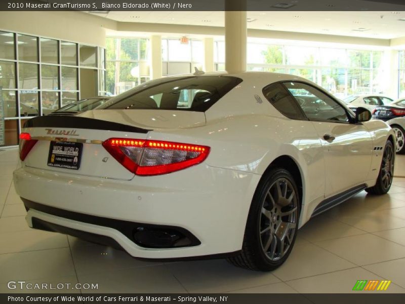 Bianco Eldorado (White) / Nero 2010 Maserati GranTurismo S