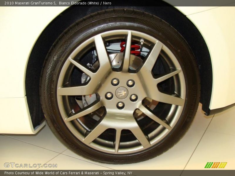 Bianco Eldorado (White) / Nero 2010 Maserati GranTurismo S