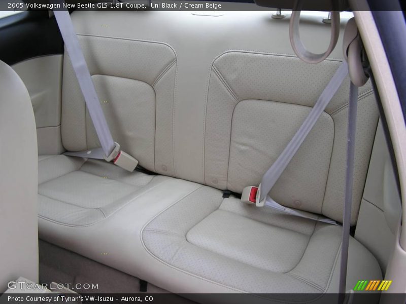 Uni Black / Cream Beige 2005 Volkswagen New Beetle GLS 1.8T Coupe