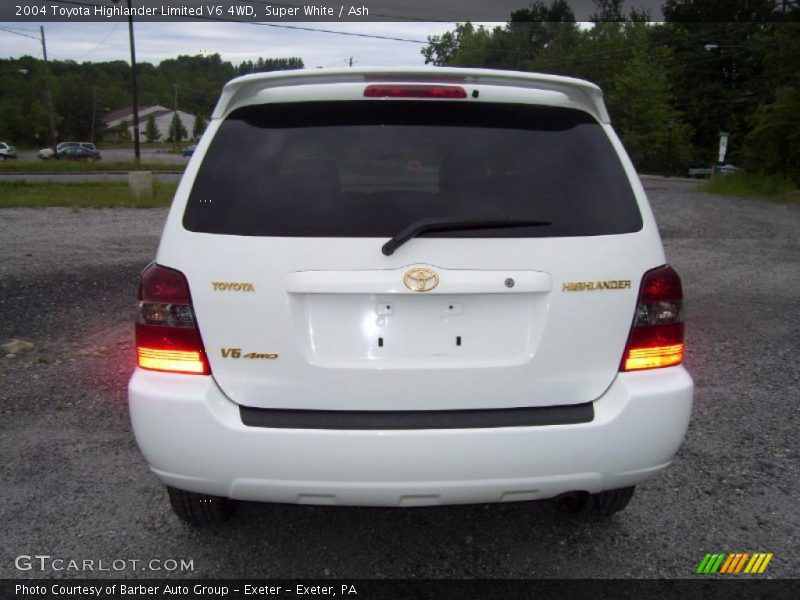 Super White / Ash 2004 Toyota Highlander Limited V6 4WD
