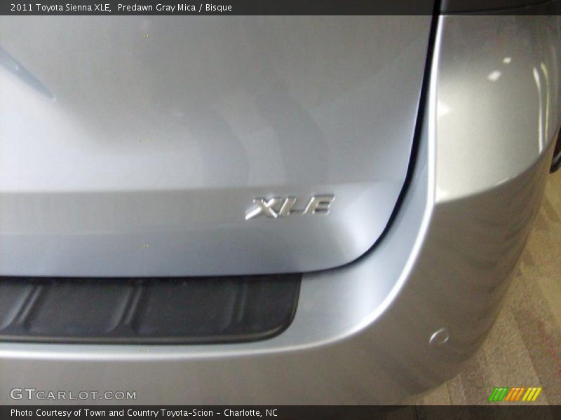 Predawn Gray Mica / Bisque 2011 Toyota Sienna XLE