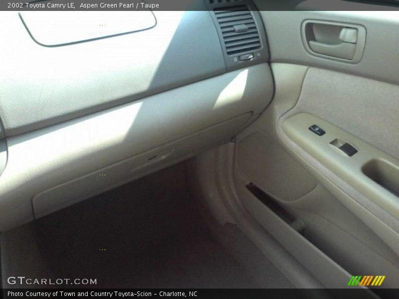 Aspen Green Pearl / Taupe 2002 Toyota Camry LE