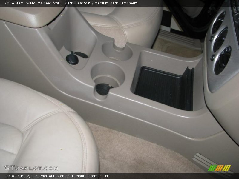 Black Clearcoat / Medium Dark Parchment 2004 Mercury Mountaineer AWD