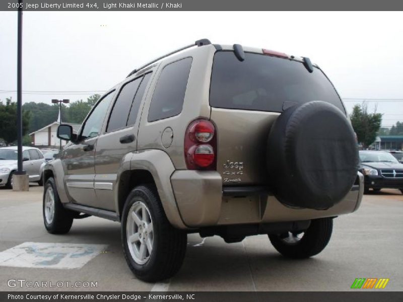 Light Khaki Metallic / Khaki 2005 Jeep Liberty Limited 4x4