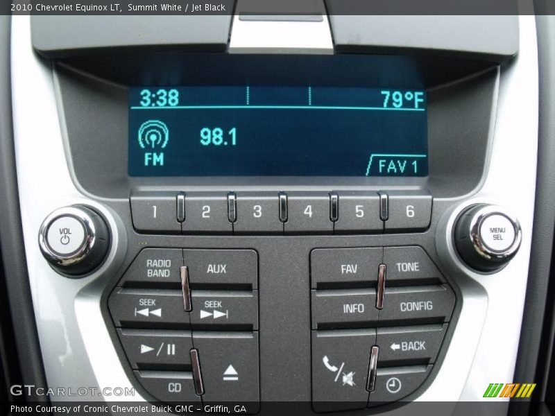 Summit White / Jet Black 2010 Chevrolet Equinox LT