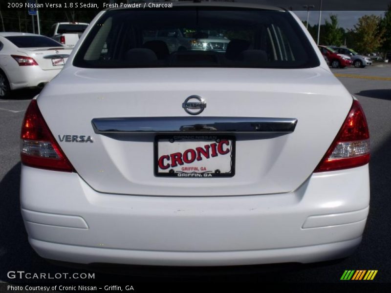Fresh Powder / Charcoal 2009 Nissan Versa 1.8 S Sedan