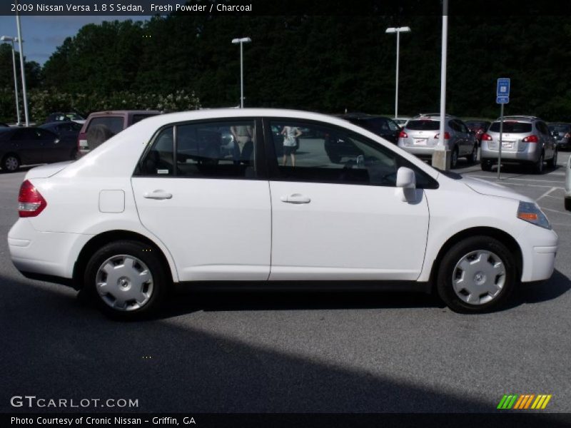 Fresh Powder / Charcoal 2009 Nissan Versa 1.8 S Sedan