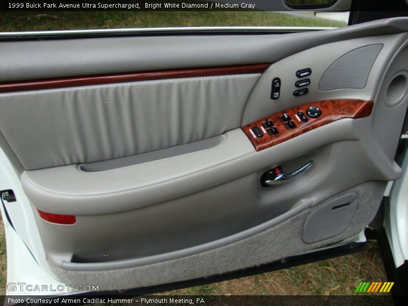 Bright White Diamond / Medium Gray 1999 Buick Park Avenue Ultra Supercharged