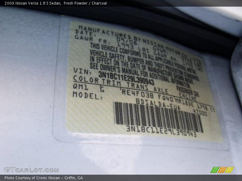 Fresh Powder / Charcoal 2009 Nissan Versa 1.8 S Sedan