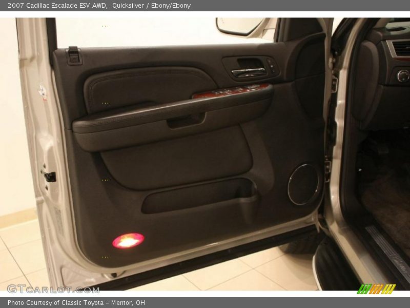 Quicksilver / Ebony/Ebony 2007 Cadillac Escalade ESV AWD