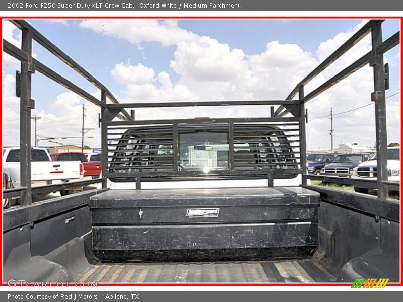 Oxford White / Medium Parchment 2002 Ford F250 Super Duty XLT Crew Cab