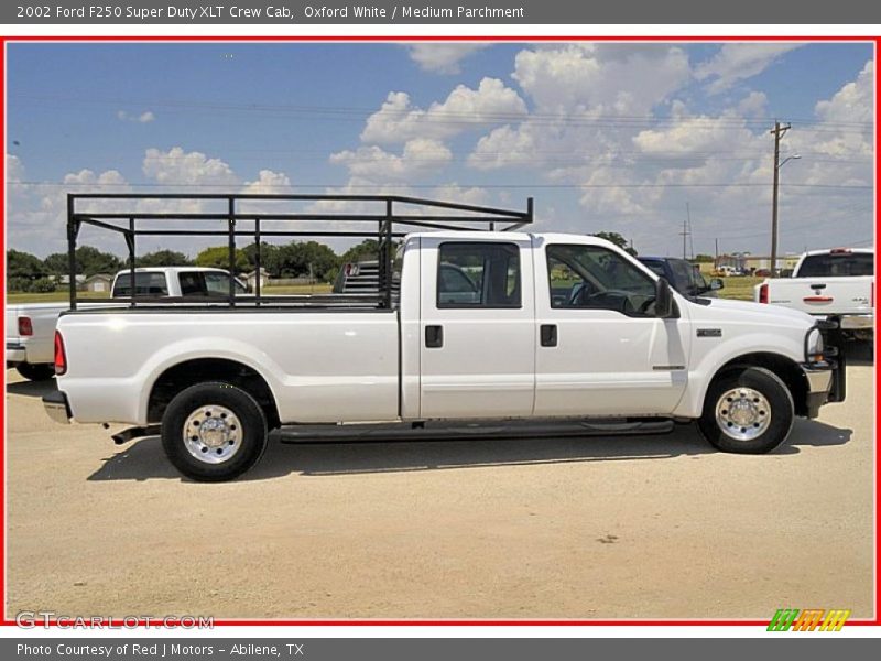 Oxford White / Medium Parchment 2002 Ford F250 Super Duty XLT Crew Cab