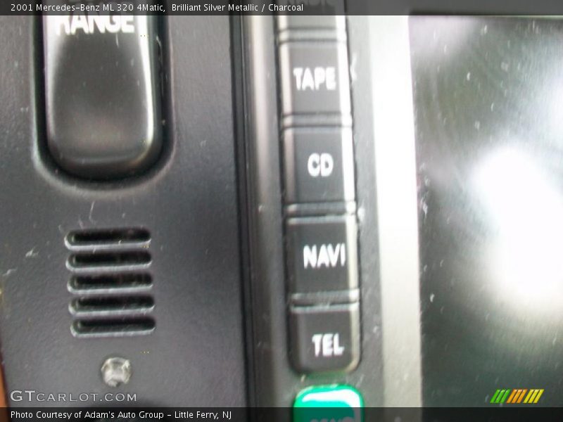 Brilliant Silver Metallic / Charcoal 2001 Mercedes-Benz ML 320 4Matic