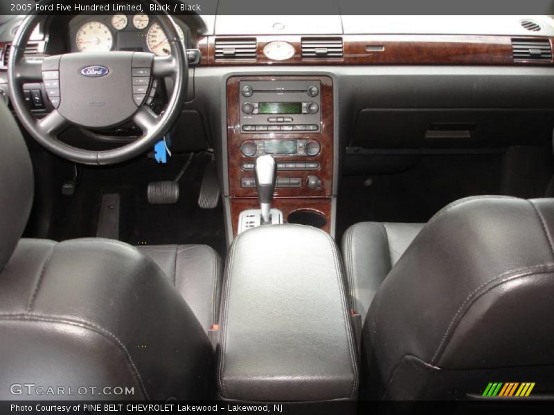Black / Black 2005 Ford Five Hundred Limited