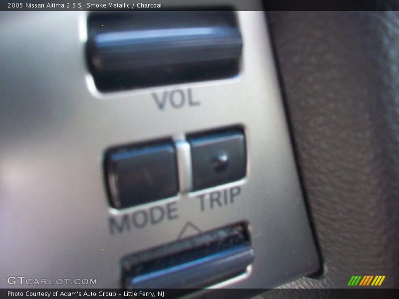 Smoke Metallic / Charcoal 2005 Nissan Altima 2.5 S