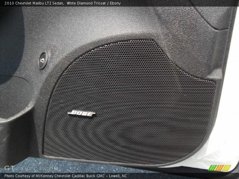 White Diamond Tricoat / Ebony 2010 Chevrolet Malibu LTZ Sedan