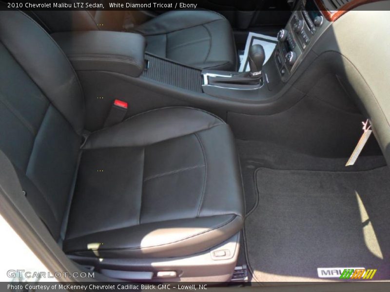 White Diamond Tricoat / Ebony 2010 Chevrolet Malibu LTZ Sedan