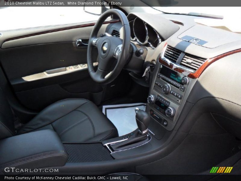 White Diamond Tricoat / Ebony 2010 Chevrolet Malibu LTZ Sedan