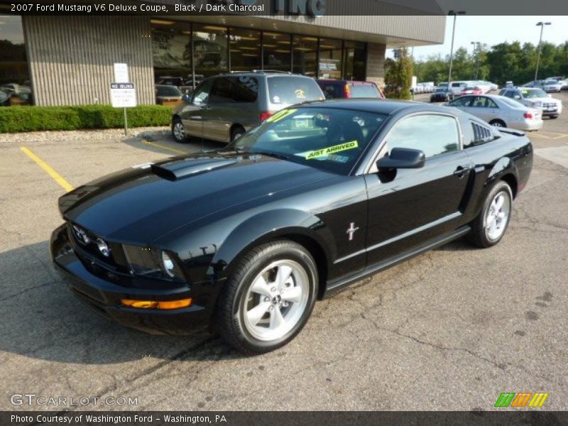Black / Dark Charcoal 2007 Ford Mustang V6 Deluxe Coupe