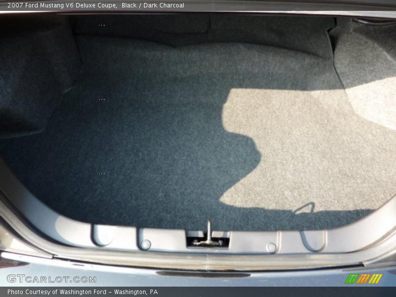 Black / Dark Charcoal 2007 Ford Mustang V6 Deluxe Coupe