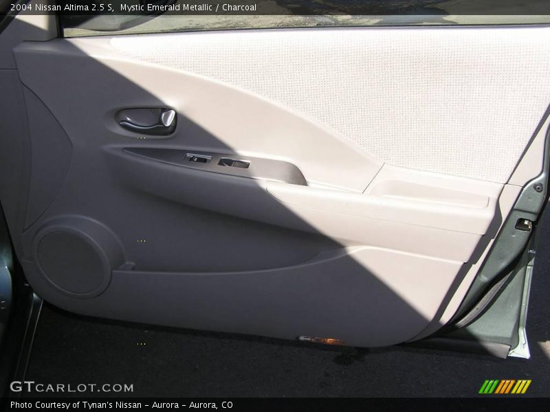 Mystic Emerald Metallic / Charcoal 2004 Nissan Altima 2.5 S