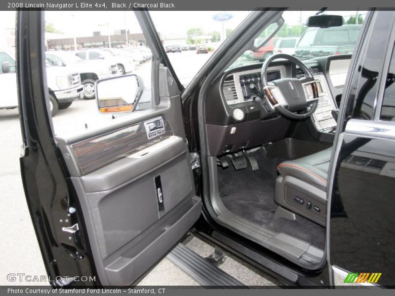 Black / Charcoal Black 2008 Lincoln Navigator L Elite 4x4