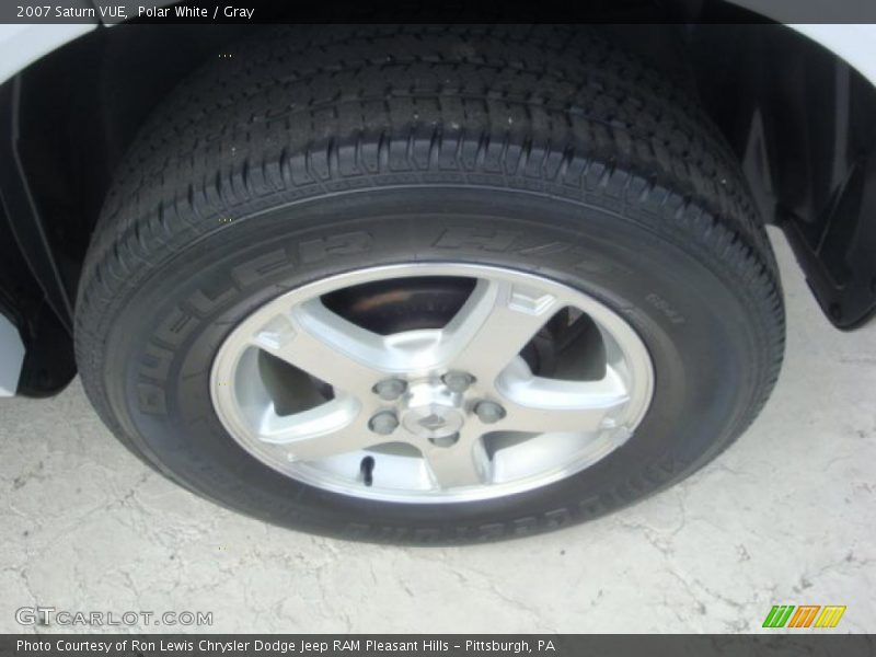 Polar White / Gray 2007 Saturn VUE