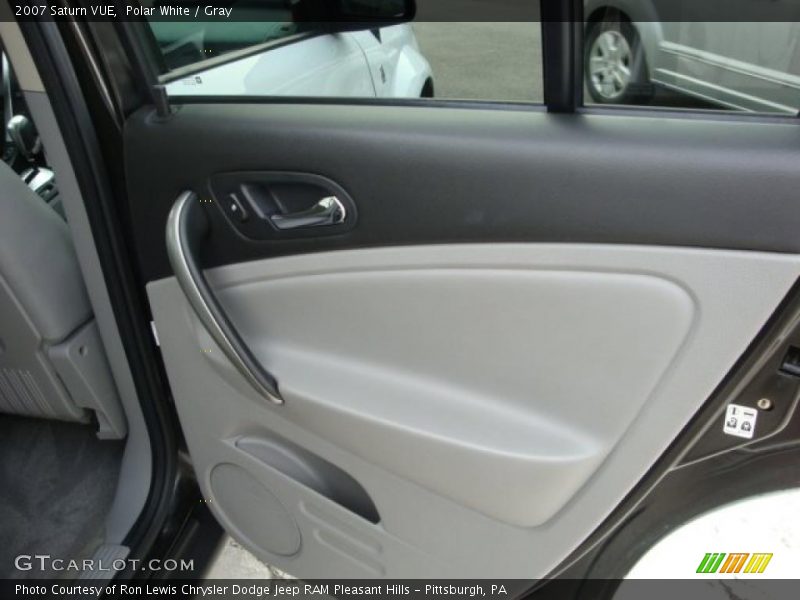 Polar White / Gray 2007 Saturn VUE