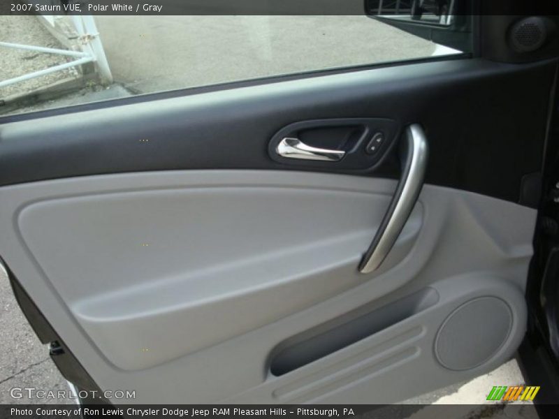 Polar White / Gray 2007 Saturn VUE