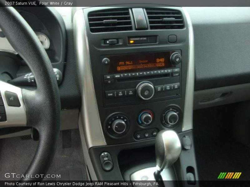 Polar White / Gray 2007 Saturn VUE
