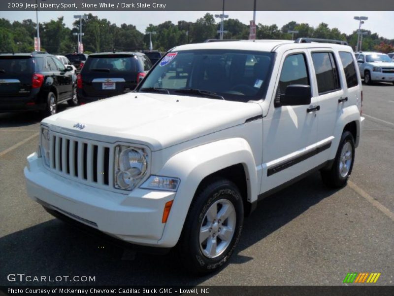 Stone White / Dark Slate Gray 2009 Jeep Liberty Sport