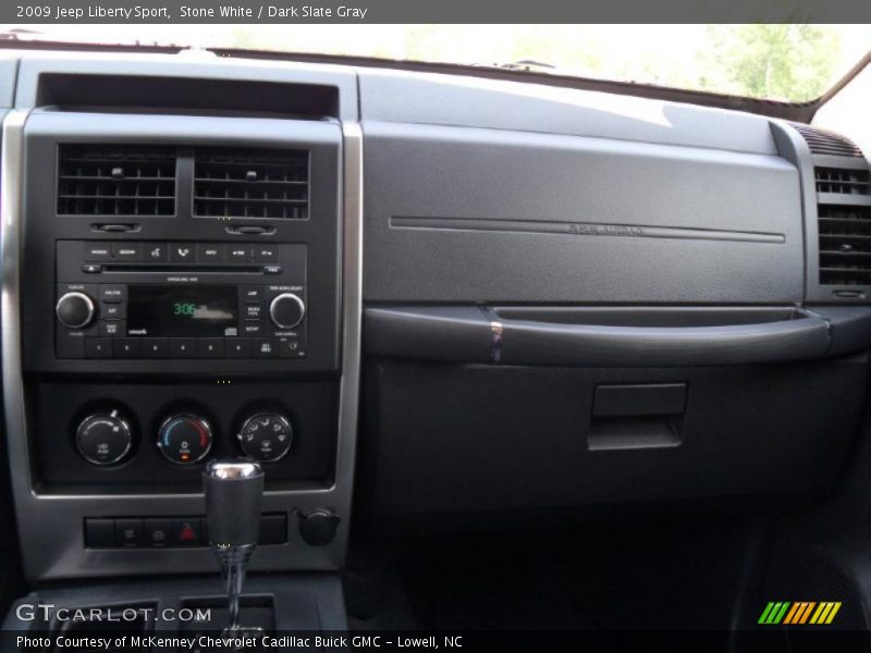 Stone White / Dark Slate Gray 2009 Jeep Liberty Sport