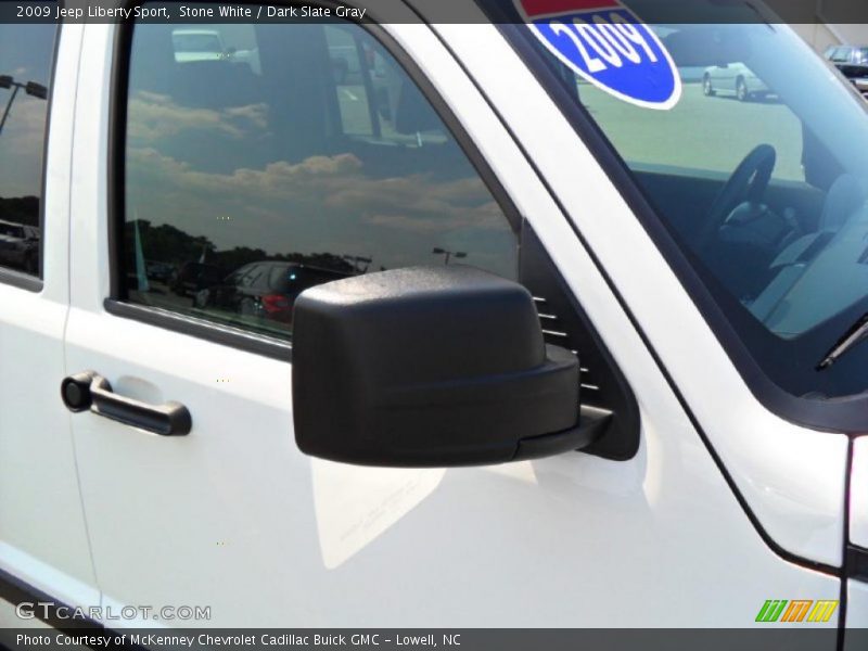Stone White / Dark Slate Gray 2009 Jeep Liberty Sport