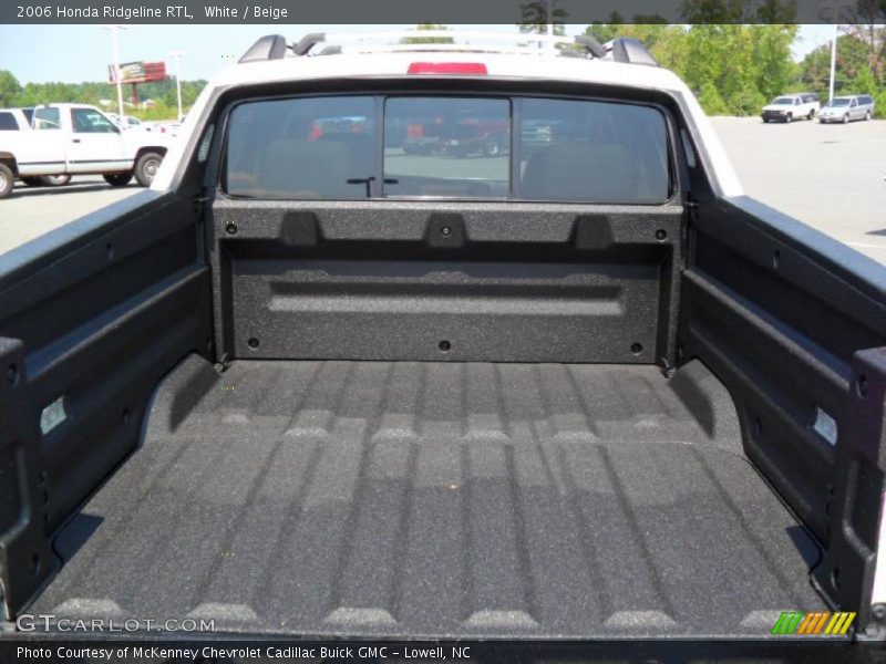White / Beige 2006 Honda Ridgeline RTL