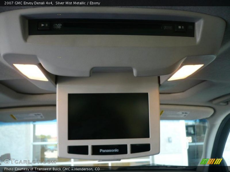 Silver Mist Metallic / Ebony 2007 GMC Envoy Denali 4x4