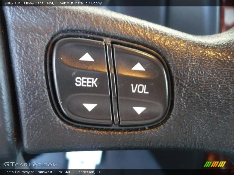 Silver Mist Metallic / Ebony 2007 GMC Envoy Denali 4x4
