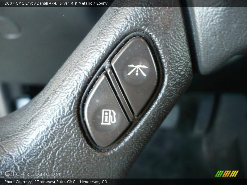 Silver Mist Metallic / Ebony 2007 GMC Envoy Denali 4x4