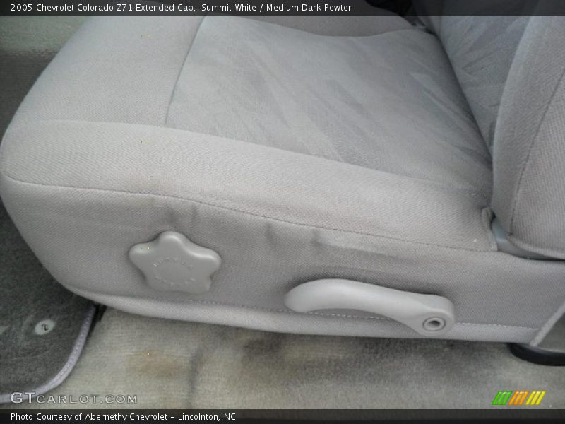 Summit White / Medium Dark Pewter 2005 Chevrolet Colorado Z71 Extended Cab